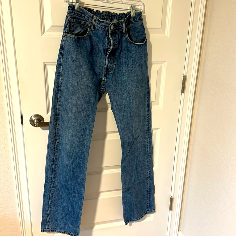 Levie's 501 sized 34x36